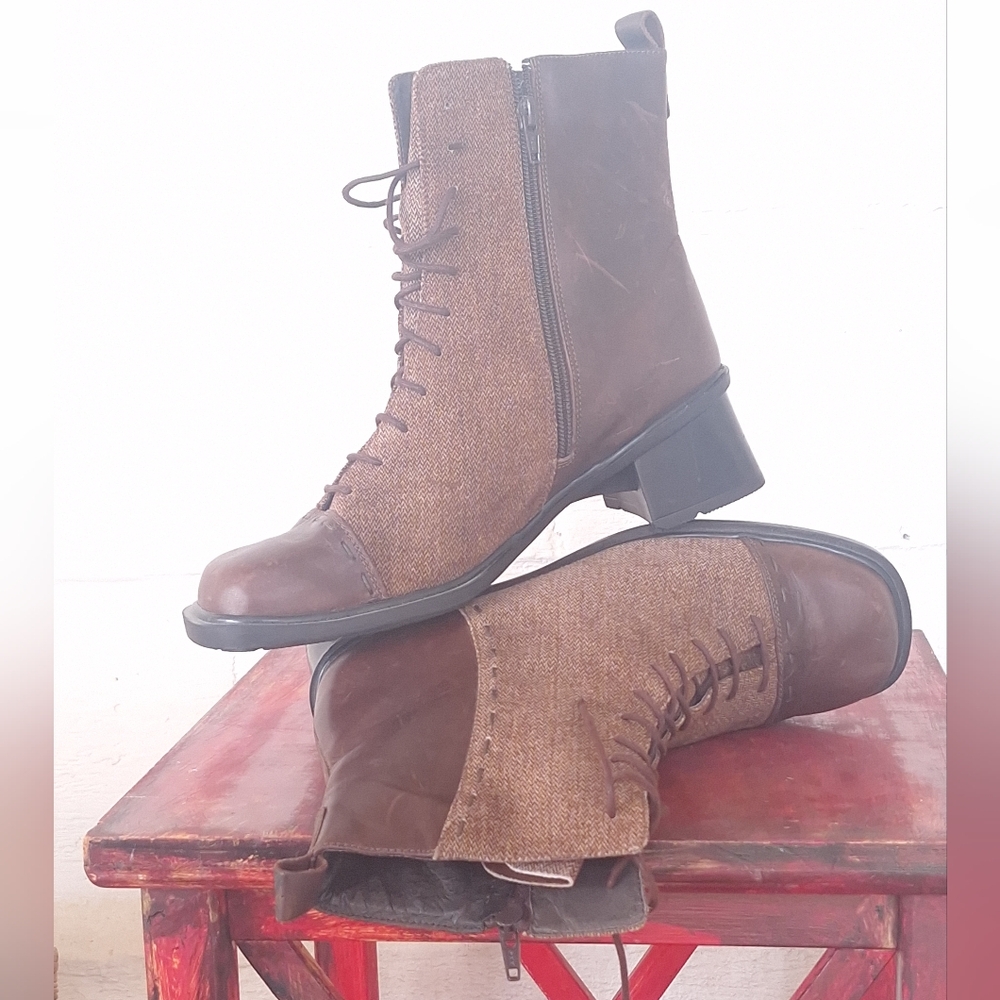 NAOT Womens BOOTS